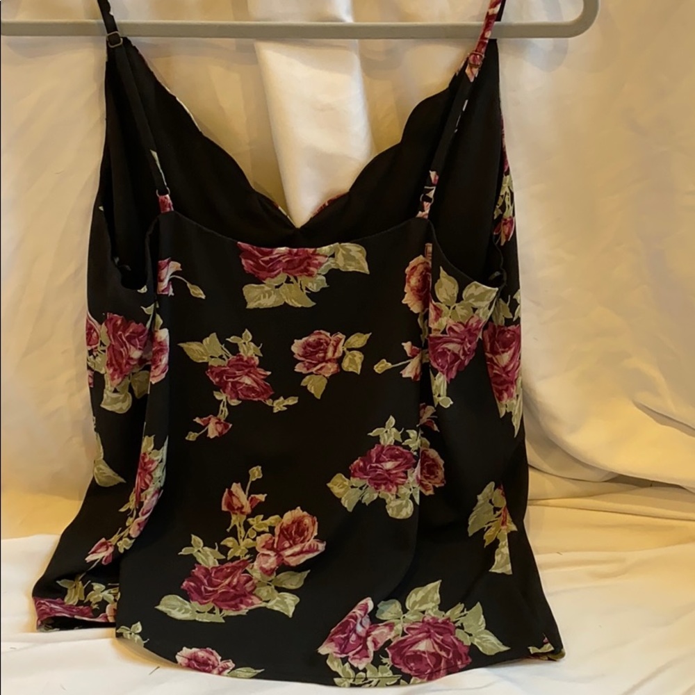 Patterned Cami - Picture 2 of 5